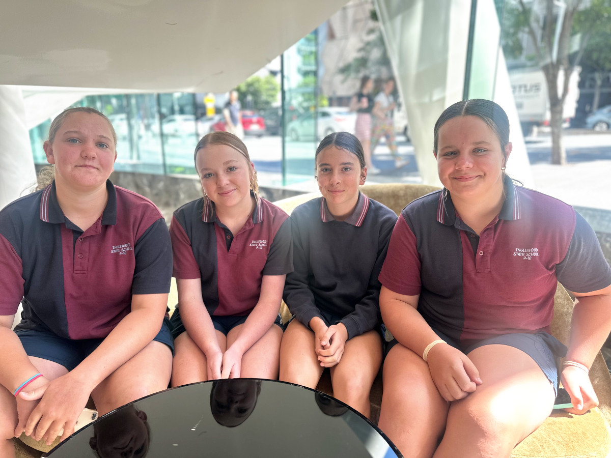 Jasmine, Deanna, Nat and Harper.